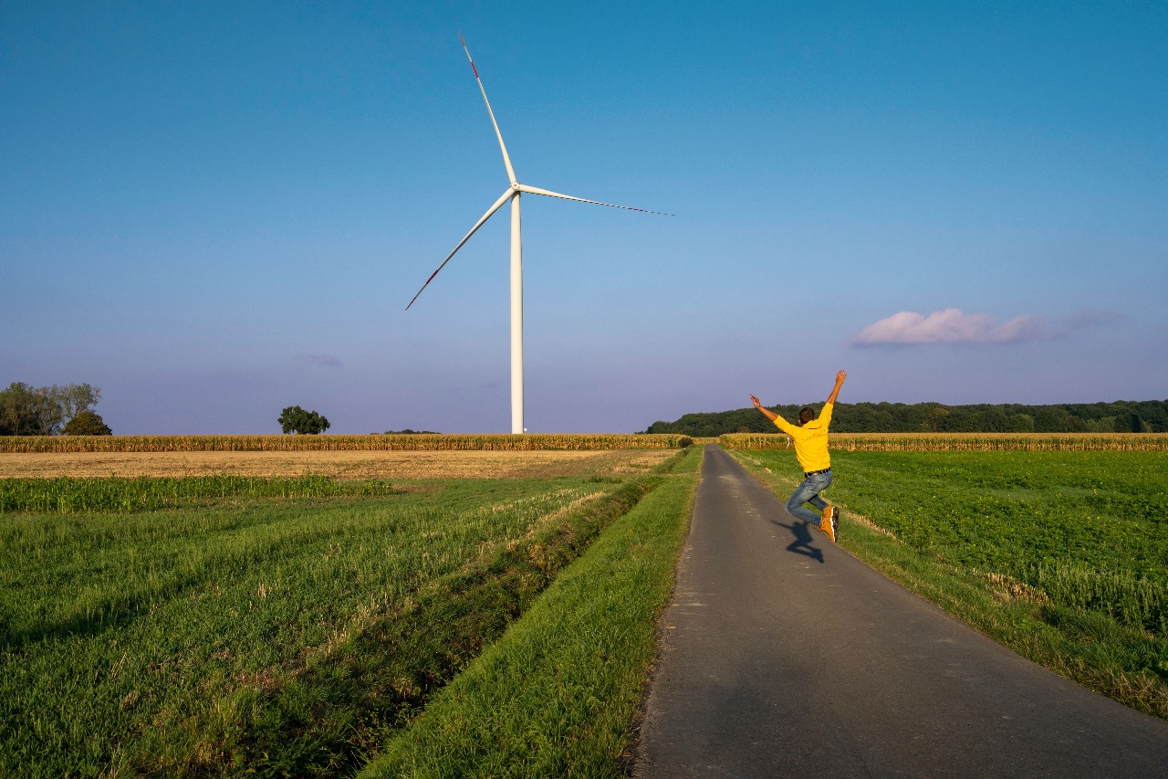 Contact Illustration